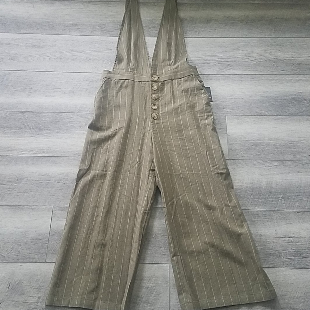 Forever 21 jumpsuit